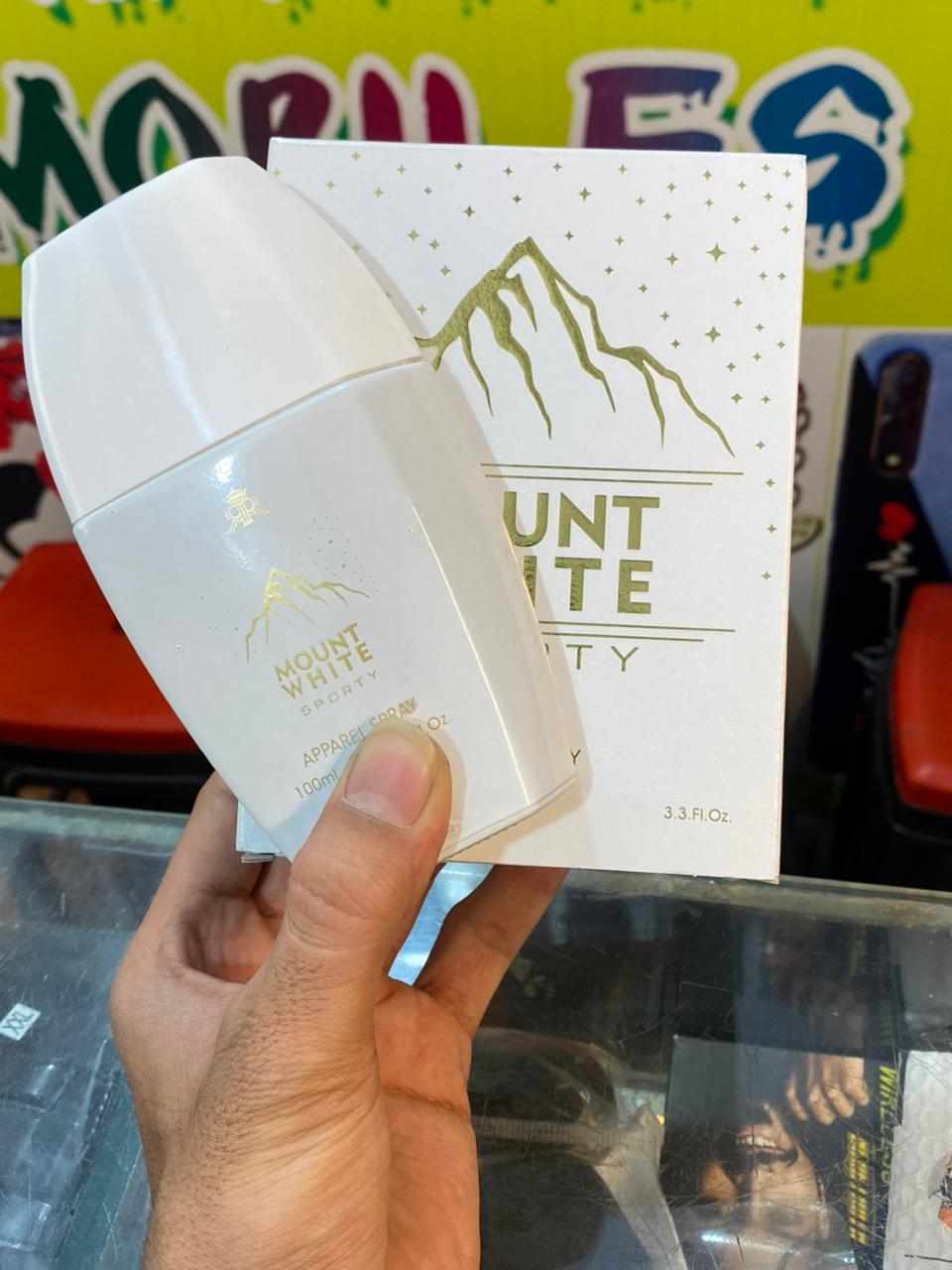 MOUNT WHITE SPRAY