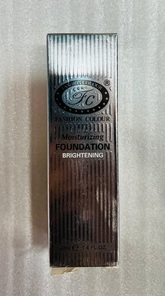 FC FASHION COLOUR MOISTURIZING FOUNDAITON